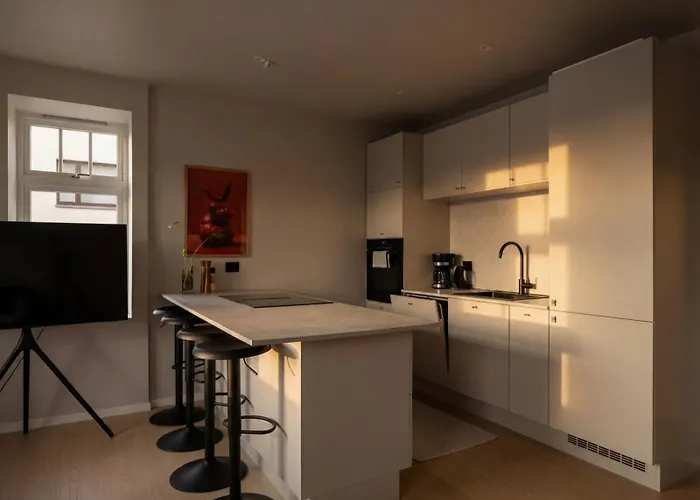 Apartment In The Heart Of *