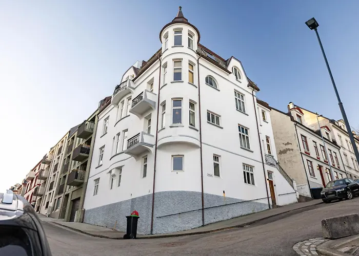 Apartment In The Heart Of *